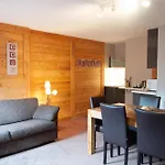 Du Parc - Accès Piscine Et Appartement