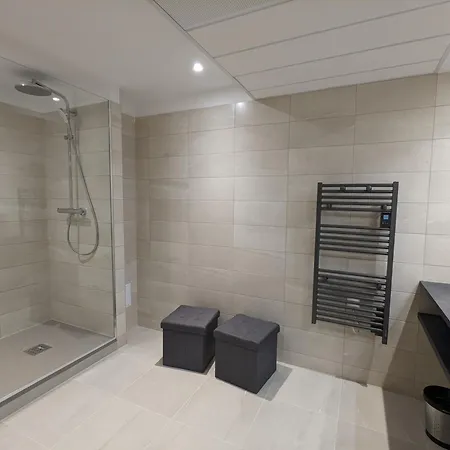 Du Parc - Acces Piscine Et Apartment *